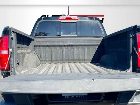 Used 2017 Chevrolet Colorado Z71 image 24