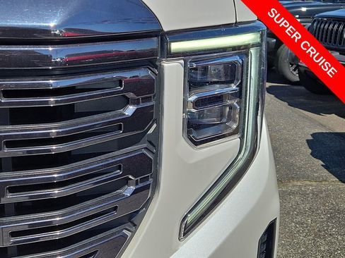 Used 2023 GMC Sierra 1500 Denali Ultimate AWD/4WD image 9