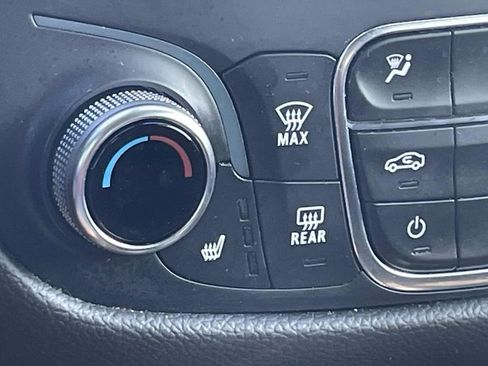 Certified 2024 Chevrolet Equinox LT image 18