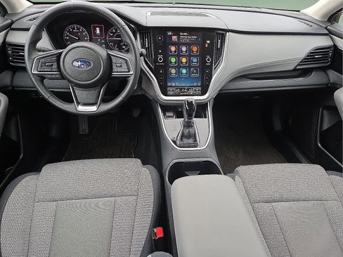 Used 2025 Subaru Outback Premium image 8