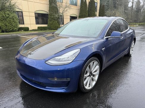 Used 2018 Tesla Model 3 Long Range image 1