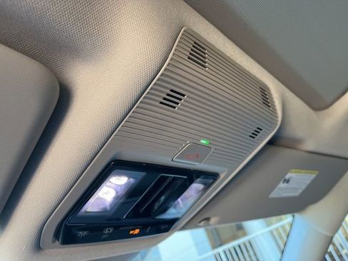 New 2026 Volkswagen Atlas Peak Edition image 19