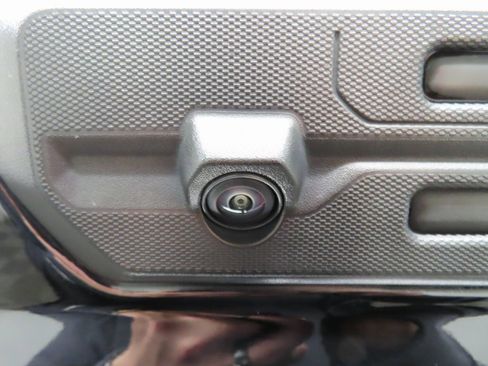 Used 2024 Chevrolet Silverado 2500 ZR2 w/ Technology Package image 48