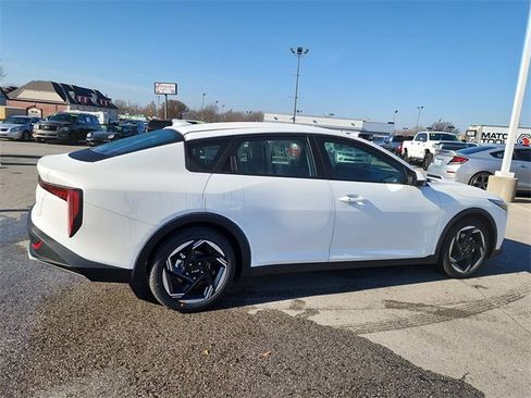 New 2026 Kia K4 EX image 2