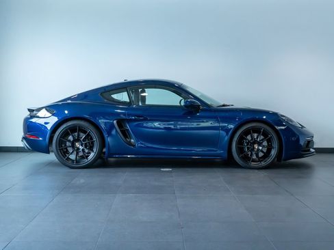 Certified 2025 Porsche 718 Cayman GTS RWD image 8