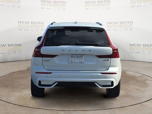 New 2026 Volvo XC60 B5 Plus w/ Protection Package Premier AWD/4WD image 4