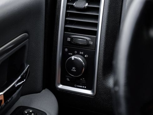 Used 2016 RAM 1500 Lone Star RWD image 28