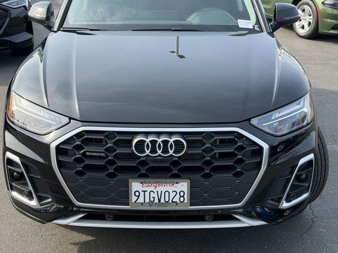 Used 2025 Audi Q5 e Premium Plus w/ Premium Plus Package image 4