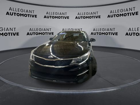 Used 2018 Kia Optima LX w/ 17" Alloy Wheels Package image 5