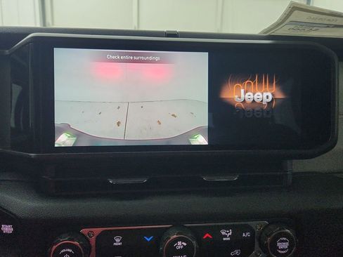 New 2026 Jeep Gladiator Sport image 25