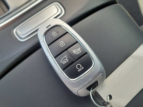 Used 2022 Hyundai Santa Fe XRT FWD image 23