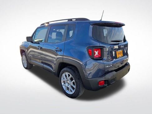 Used 2022 Jeep Renegade Latitude AWD/4WD image 6