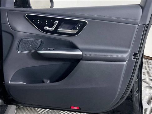 Used 2026 Mercedes-Benz GLC 300 4MATIC image 16