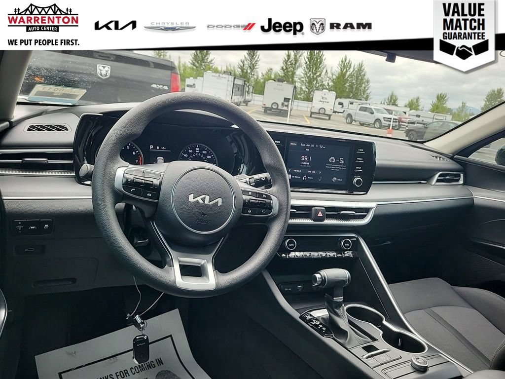 Used 2022 Kia K5 LXS FWD image 9