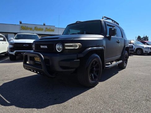 Used 2007 Toyota FJ Cruiser 4WD image 68