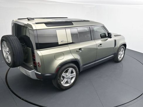 Used 2021 Land Rover Defender 110 SE AWD/4WD image 16