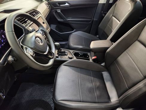Used 2020 Volkswagen Tiguan SEL image 14