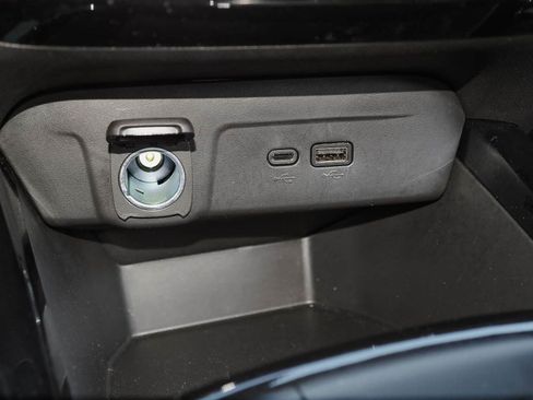 Used 2024 Chevrolet Trax ACTIV w/ Driver Confidence Package FWD image 14