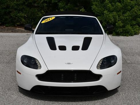 Used 2017 Aston Martin V12 Vantage S RWD image 49