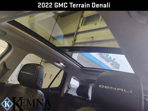 Used 2022 GMC Terrain Denali image 23