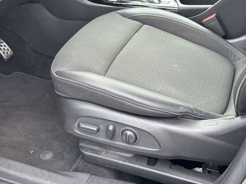 Used 2023 Buick Encore GX Select w/ Sport Touring Package image 17