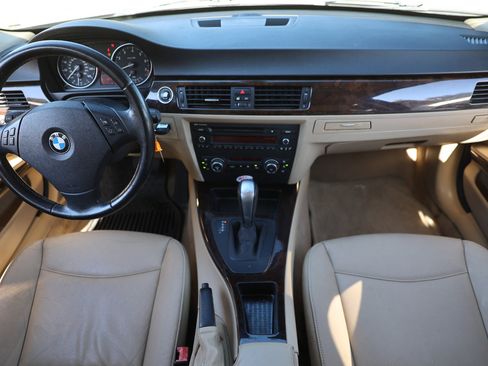 Used 2011 BMW 328i Sedan image 2