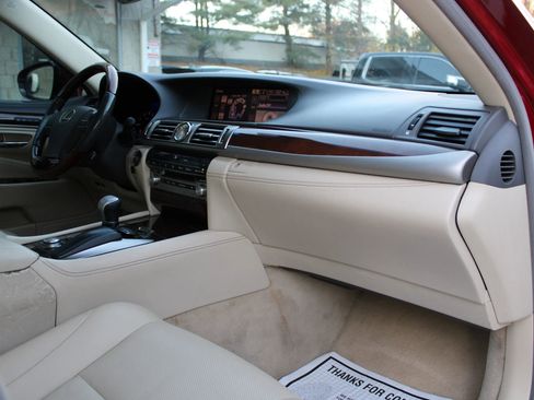 Used 2013 Lexus LS 460 image 21