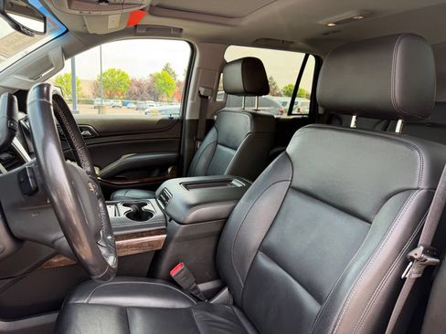 Used 2018 Chevrolet Tahoe LT w/ Luxury Package AWD/4WD image 17