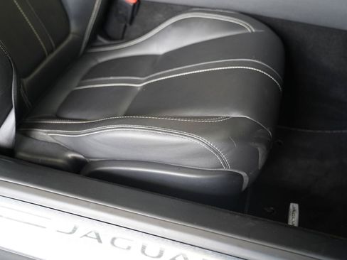 Used 2015 Jaguar F-TYPE R RWD image 29