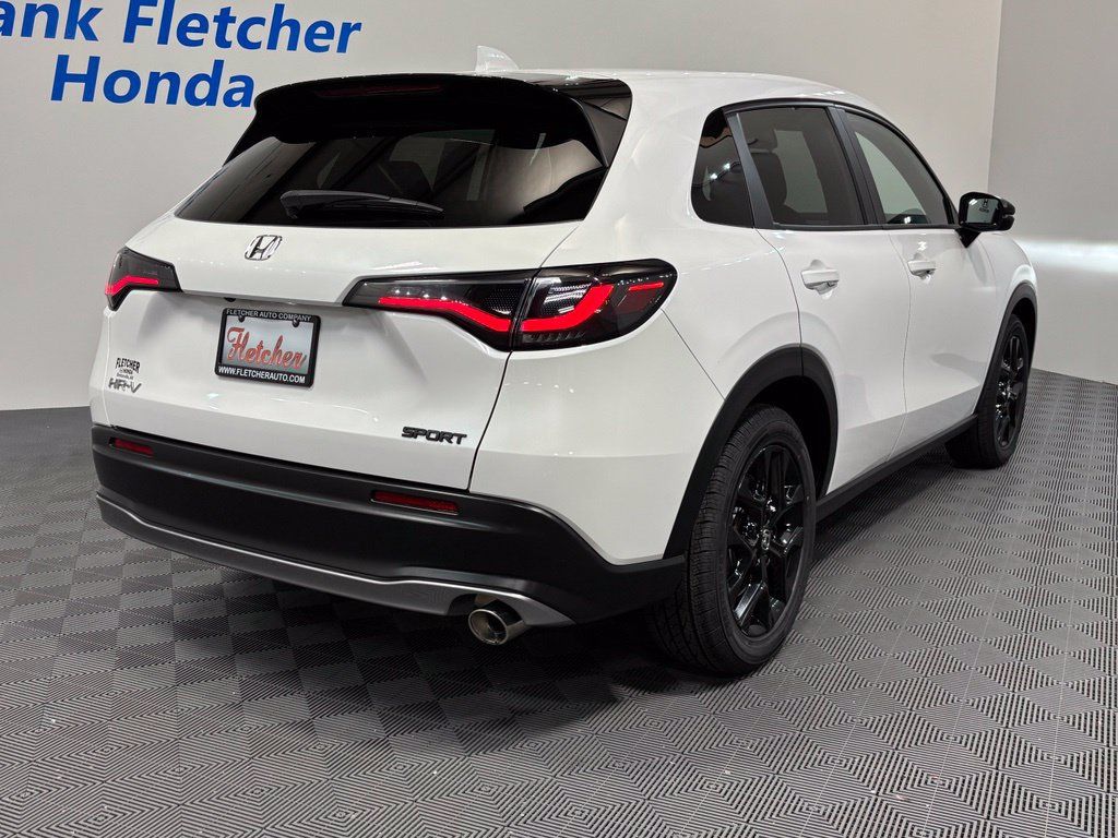 Certified 2024 Honda HR-V Sport image 6
