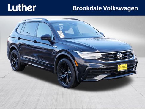 Used 2023 Volkswagen Tiguan SE R-Line image 1