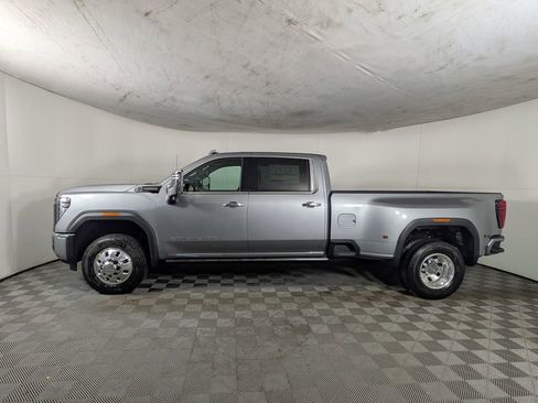 New 2026 GMC Sierra 3500 Denali Ultimate image 3