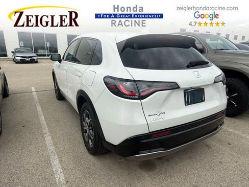 Used 2025 Honda HR-V EX-L image 2
