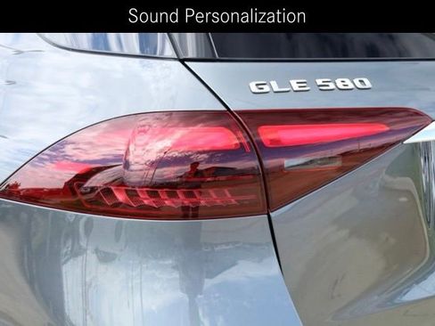 Certified 2026 Mercedes-Benz GLE 580 4MATIC image 11