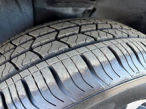 Used 2023 Volkswagen Tiguan S image 38