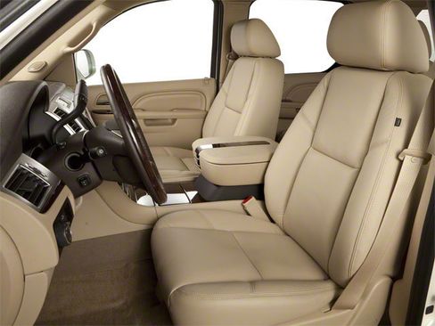Used 2010 Cadillac Escalade ESV Platinum AWD/4WD image 11