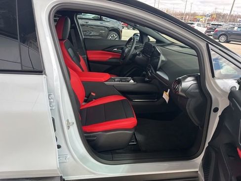 New 2026 Chevrolet Equinox EV RS image 25