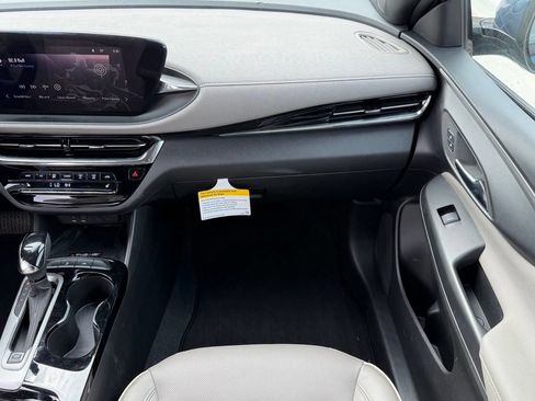 Used 2025 Buick Envista Avenir FWD image 12