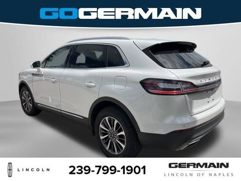 Used 2023 Lincoln Nautilus AWD w/ Premium Package image 5