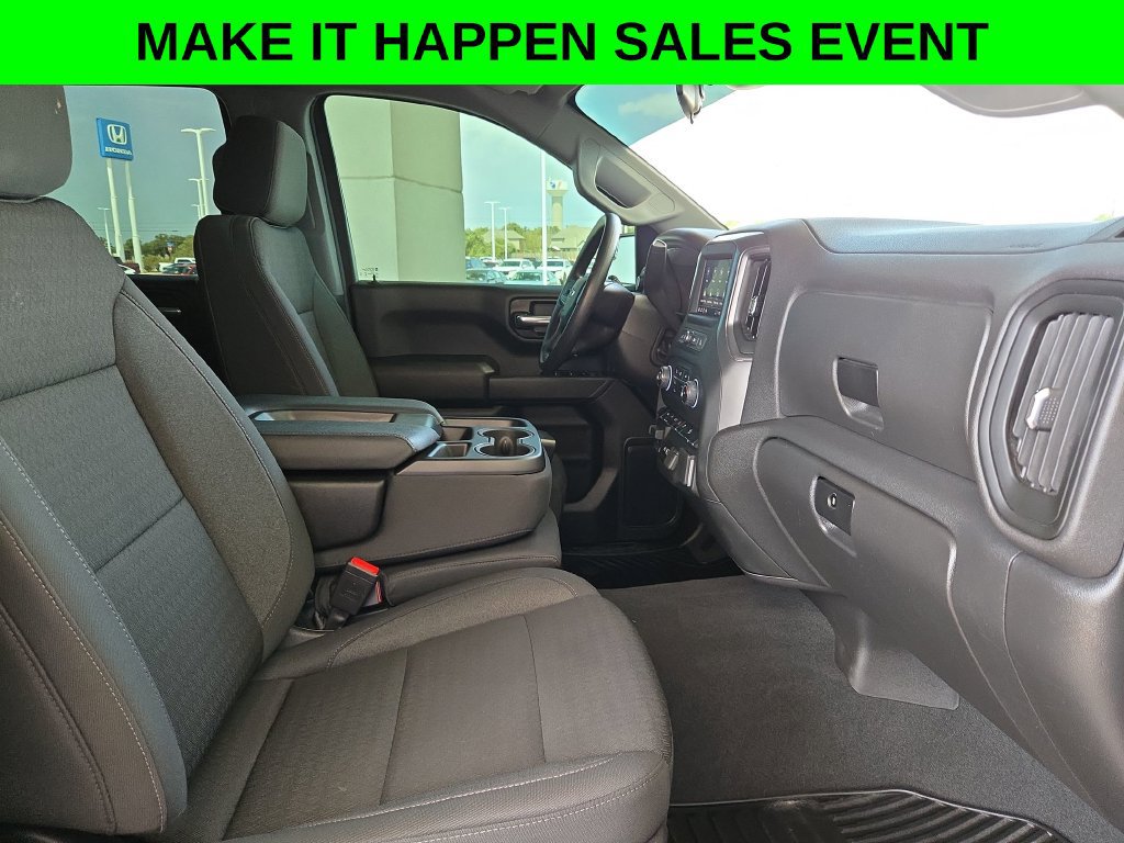 Used 2025 Chevrolet Silverado 1500 Custom Trail Boss AWD/4WD image 25