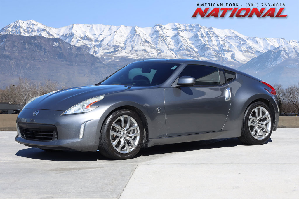 Used 2013 Nissan 370Z Touring RWD image 1
