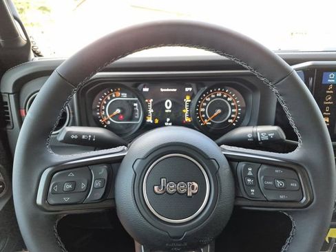 New 2026 Jeep Gladiator Rubicon w/ Steel Power Dome Hood Package AWD/4WD image 19