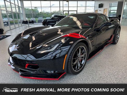 Used 2018 Chevrolet Corvette Grand Sport image 1