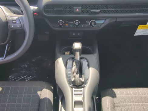 New 2026 Honda HR-V LX image 19