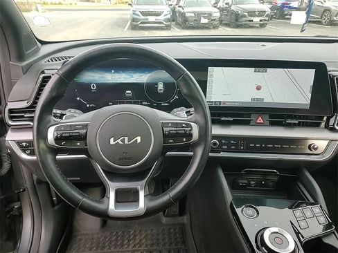 Certified 2025 Kia Sportage SX Prestige image 22