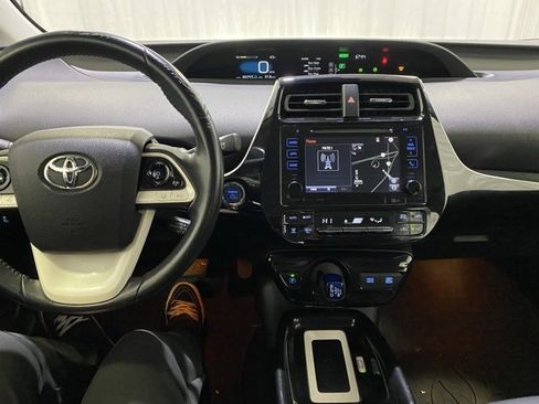 Certified 2016 Toyota Prius Three Touring image 19
