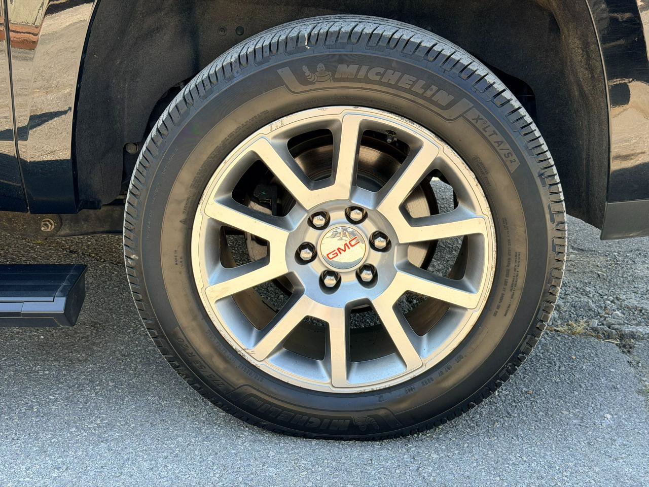 Used 2016 GMC Yukon XL Denali AWD/4WD image 29