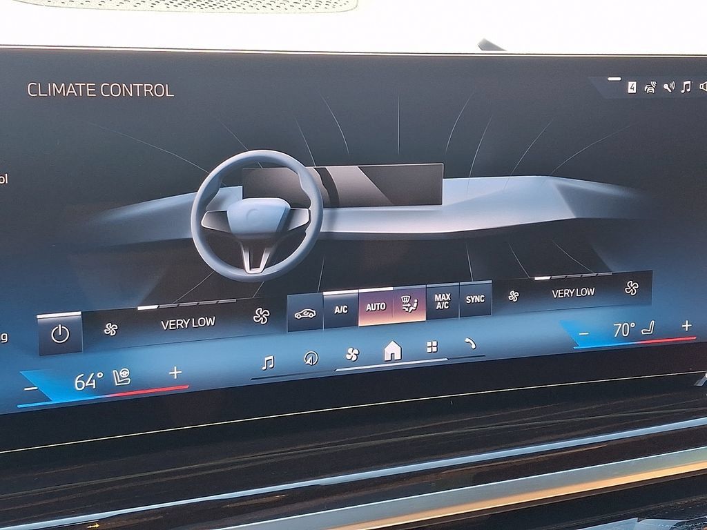 Used 2026 BMW X7 xDrive40i w/ M Sport Package AWD/4WD image 18