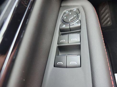 New 2026 GMC Yukon AT4 Ultimate AWD/4WD image 19