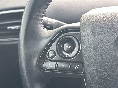Used 2019 Toyota Prius XLE image 22